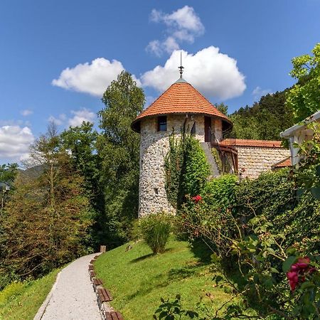Villa Aina Boutique Hotel Lasko Bagian luar foto