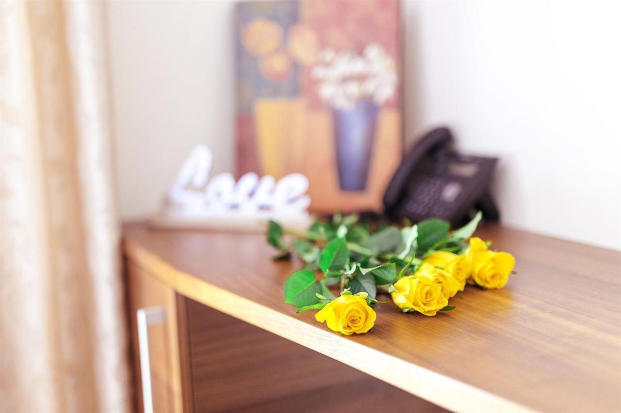 Villa Aina Boutique Hotel Lasko Bagian luar foto